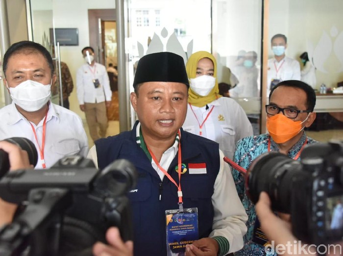 Wagub Jabar Uu Ruzhanul Ulum
