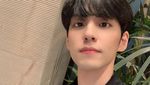10 Potret Selfie Wonpil DAY6, Ekspresinya Khas Banget!