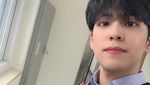10 Potret Selfie Wonpil DAY6, Ekspresinya Khas Banget!