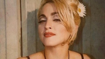 Madonna sekarang berusia 62 tahun, percaya nggak?! Foto: Madonna via Bored Panda