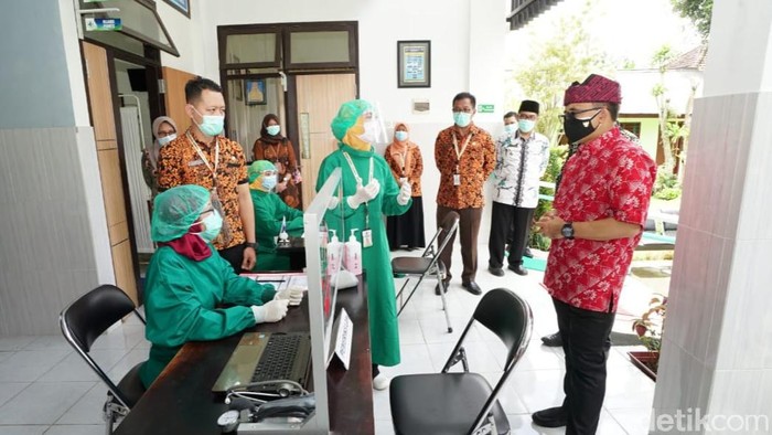 bupati anas
