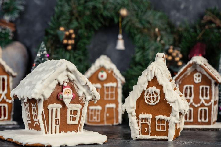 Tips Bikin Rumah Kue Jahe yang Kokoh Buat Rayakan Natal