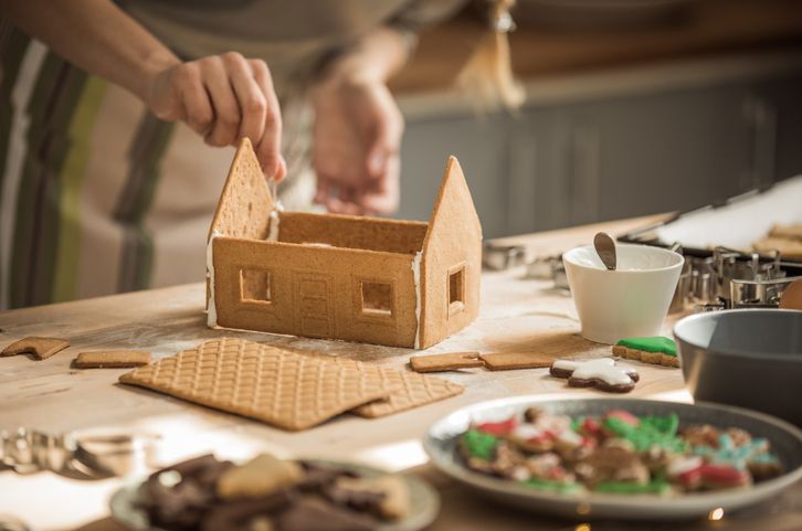 Tips Bikin Rumah Kue Jahe yang Kokoh Buat Rayakan Natal