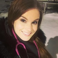 Tak heran memang jika Carina bisa menjadi bagian dari tim pembuat vaksin Corona. Sejak kecil ia sudah punya cita-cita besar yakni mengatasi masalah kesehatan dunia, seperti malaria. Foto: Instagram @carina_tyrrell_official