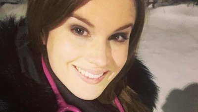 10 Foto Dokter Cantik Juara Miss England, Ikut Andil Bikin Vaksin COVID-19
