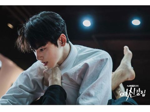 cha eun woo di true beauty