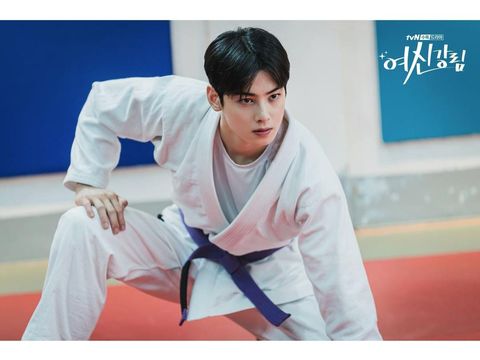 cha eun woo di true beauty