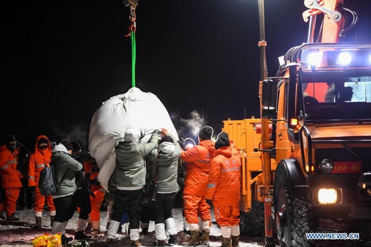 Change 5 mendarat di Bumi bawa sampel Bulan