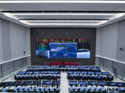 Momen Pendaratan Wahana China Bawa Tanah dari Bulan