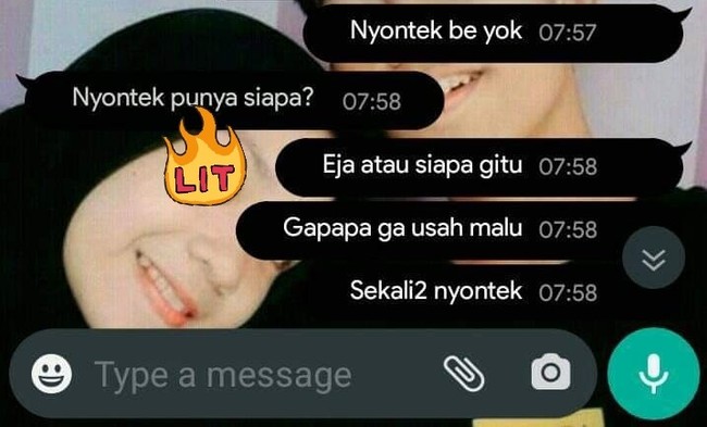 PD aja guys nyonteknya gausah malu-malu. Paling kalau ketahuan yaudah deh.. nasib. Foto: Twitter/@txtdariwasap
