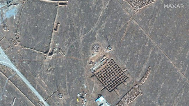 Fasilitas nuklir Iran di Fordo, terpotret oleh satelit pada 11 Desember 2020. (Maxar Technologies via AP)