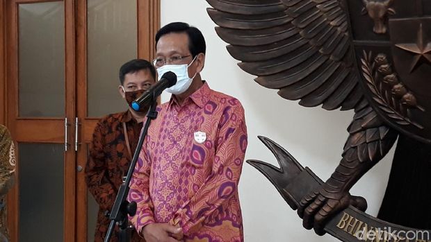 Gubernur DIY, Sri Sultan HB X, Yogyakarta, Jumat (18/12/2020).