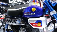 Tak lupa untuk mempertegas tema, livery bertuliskan Gundam RX-78-2 dibenamkan pada tangki. Foto: Ap Honda Thailand