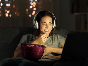 Tahun Baru 2021, Yuk Streaming Film Online di 12 Situs Legal Berikut