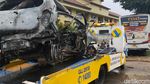 Penampakan Bangkai Mobil yang Terbakar di Exit Tol Sragen
