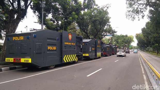 Jelang Aksi 1812, Begini Suasana di Kawasan Patung Kuda Jakpus
