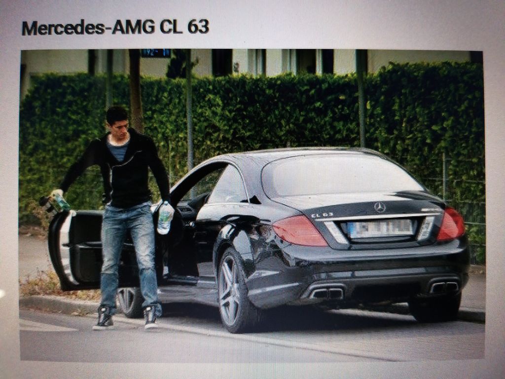 Koleksi mobil Robert Lewandowski
