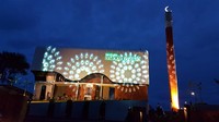 Masjid ini merupakan masjid ke-5 yang dibangun Mandiri Syariah bersama-sama dengan nasabah.