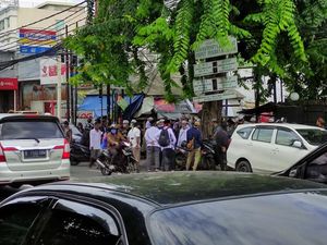 Massa Aksi 1812 Mulai Bergerak dari Petamburan, Jalan KS Tubun Macet
