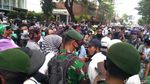 Momen Massa 1812 Debat TNI Gegara Tak Boleh ke Patung Kuda