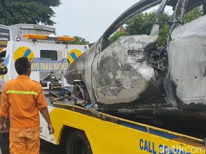 Ini Identitas Korban Tewas dari Mobil Terbakar di Exit Tol Sragen
