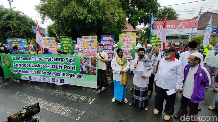 pergerakan umat islam ngeluruk polresta kediri
