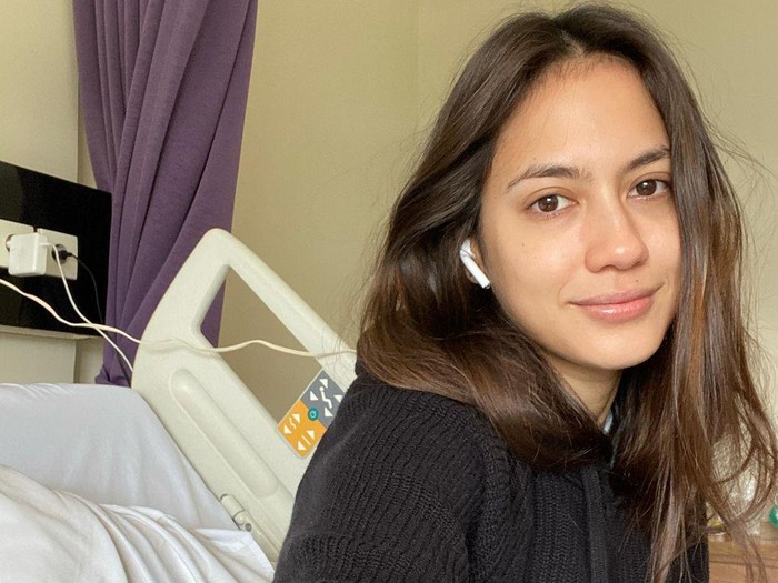 Pevita Pearce positif COVID-19
