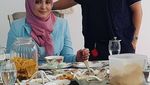 Doyan Makan Enak, Ini Momen Rahma Sarita saat Masak dan Ngeduren