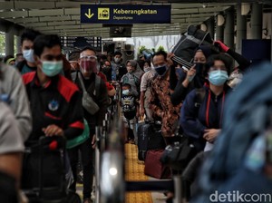 Sah! Satgas Perketat Syarat Perjalanan, Belum Vaksin Booster Wajib PCR
