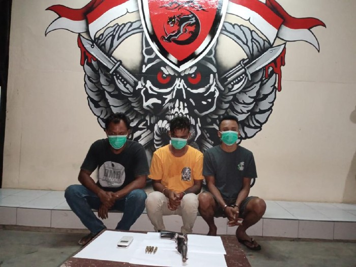 Residivis doyan aksi koboi di Bima ditangkap Tim Puma Polres Bima Kota karena kerap bikin resah warga (dok. Istimewa