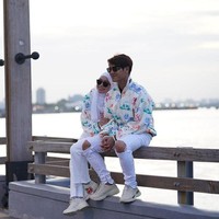 Sementara itu di akun Instagram-nya, Lesti Kejora juga menuliskan ucapan romantis untuk Rizky Billar. Pertemuan yang tidak pernah di sangka2 dan gk pernah kebayang sebelumnya. Makasi sudah hadir di hidup dd ka, tulis pedangdut tersebut. Foto: Instagram