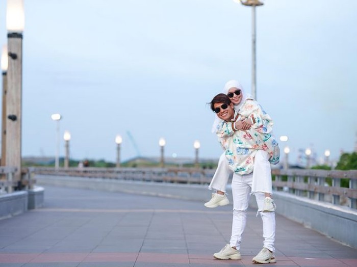 Rizky Billar dan Lesti Kejora Rizky Billar dan Lesti Kejora