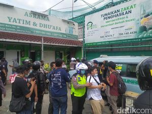 Massa Aksi 1812 Kocar-kacir, Ada yang Ngumpet di Minimarket