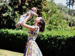 Gaya Glamour Putri Juragan Komputer Berharta Rp 566 Triliun