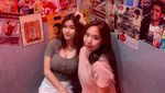 Gaya Keren Anastasya Khosasih Saat Makan Nasi Bebek