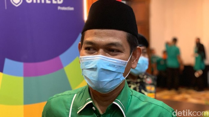 Wakil Ketua GP Ansor, Moh Haerul Amri menyatakan, Ansor, Banser siap menjadi relawan yang divaksin setelah Presiden RI Joko Widodo. Pihaknya, akan selalu support kebijakan Presiden Jokowi.