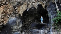 Gua Lourdes Ina Maria Nain Feto Malaka juga biasa disebut Gua Maria Tubaki Betun Malaka.
