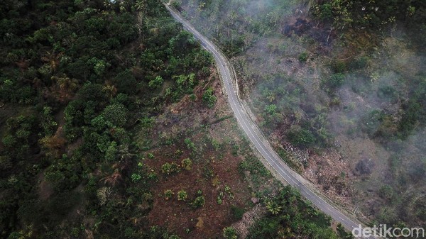 Potret Jalan Sabuk Merah di Perbatasan RI-Timor Leste dari Ketinggian
