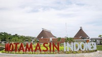 Pos Lintas Batas Negara (PLBN) Motamasin terletak di Desa Alas Selatan, Kecamatan Kobalima, Kabupaten Malaka, Nusa Tenggara Timur.