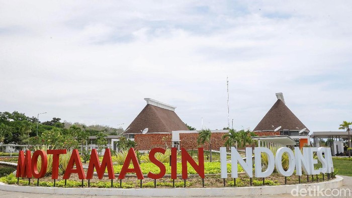 PLBN Motamasin Berkunjung ke Kabupaten Malaka, NTT, belum lengkap rasanya jika tak singgah PLBN Motamasin. Pos yang menjadi pintu gerbang Indonesia dan Timor Leste ini memang menjadi bangunan termegah di Malaka.