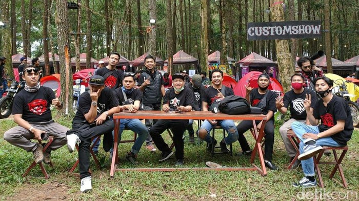 Bikers Modifikasi Gelar Touring Kenalkan Destinasi Wisata Banyuwangi
