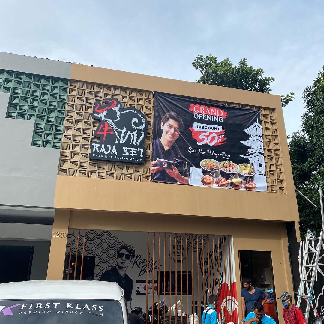 Diduga Langgar Prokes, Resto Baru Rizky Billar Dibubarkan Satpol PP