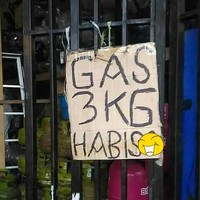 Mungkin gas di belakangnya udah pada habis ya.. Gimana menurut kalian? Foto: Twitter/@nocontextwarung
