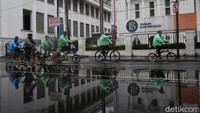 Terkait dengan penerapan kawasan rendah emisi, Dishub DKI Jakarta pun melakukan rekayasa lalu lintas di kawasan Kota Tua. 