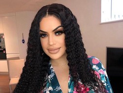 Penampilan Mantan Resepsionis yang Terobsesi Punya Bokong Terseksi