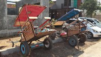 Lokasi kejadian, sekitar 200 meter dari jalan utama. Kejadian itu, terjadi sekira pukul 11.30 WIB, Minggu (20/12) siang tadi.