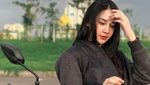 Anya Geraldine, Antara Motor Skutik dan SIM C yang Bikin Netizen Salfok