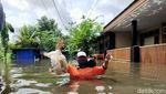 Foto: Banjir 2 Meter Rendam Rumah Warga di Perumnas Antang Makassar