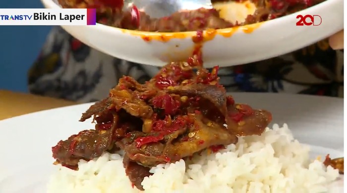 Bikin laper! Pedas Menggelegar Gyutan Balado dan Ayam Sambal Matah Bikin laper! Pedas Menggelegar Gyutan Balado dan Ayam Sambal Matah