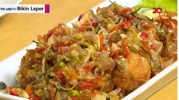 Bikin laper! Pedas Menggelegar Gyutan Balado dan Ayam Sambal Matah